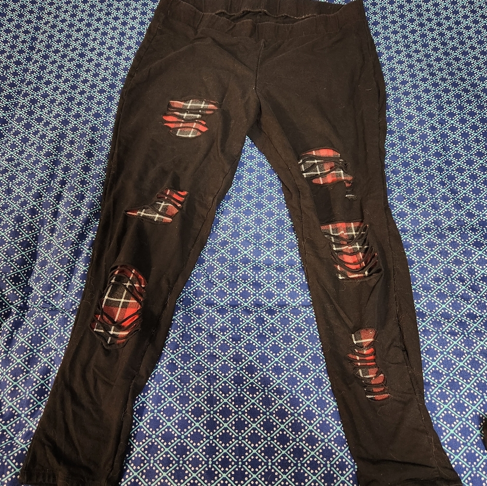 Torrid Plaid-Rip Leggings Size 3